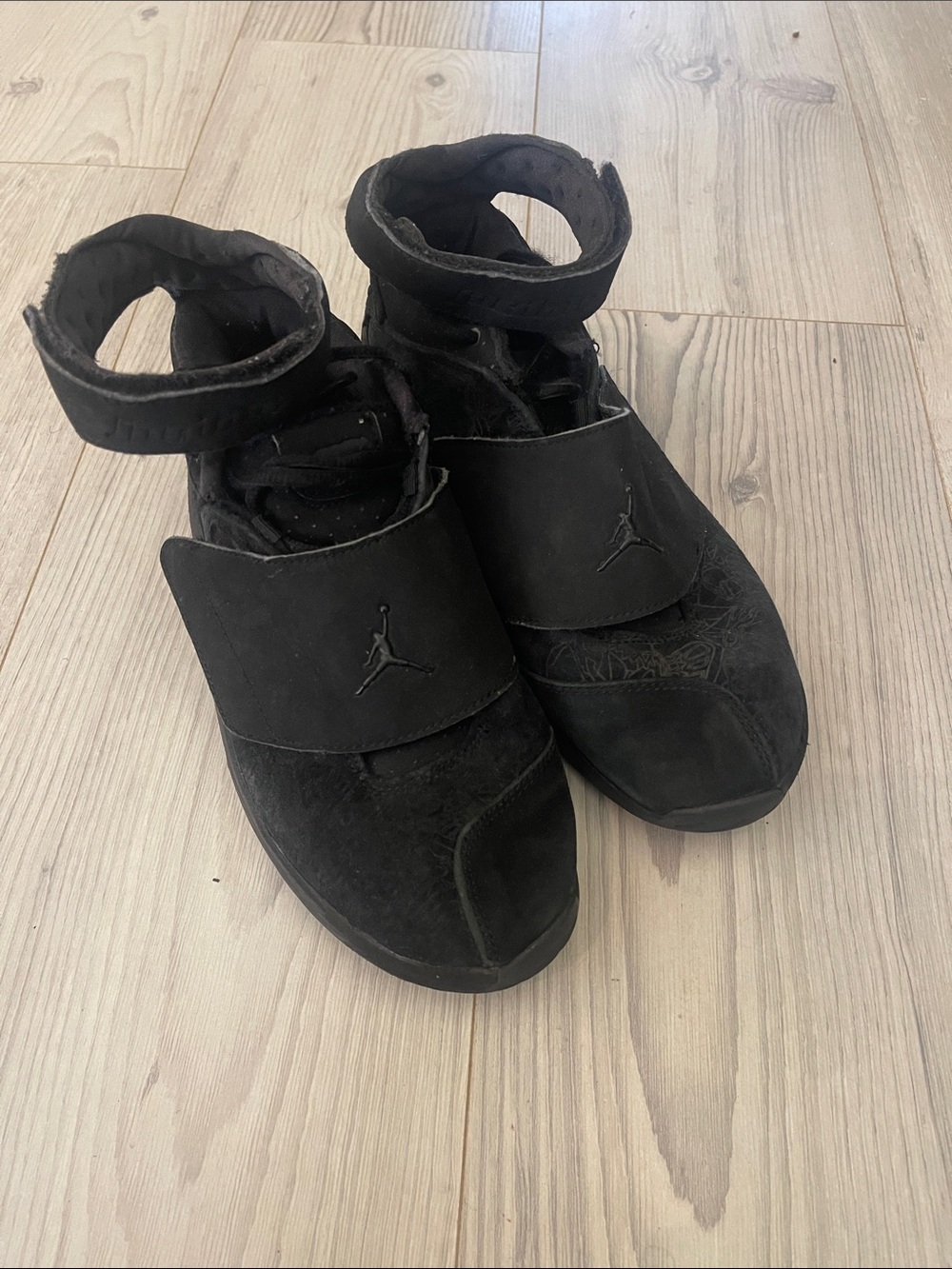 Jordan 20 Kids Black High-Top Strap Sneakers